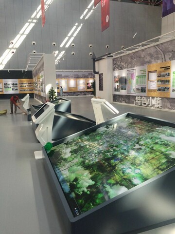 宿遷市建市20周年展覽館信息發(fā)布、觸摸設(shè)備均由米可提供